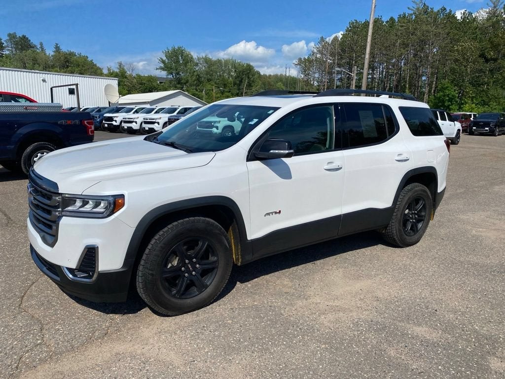 2020 GMC Acadia AT4 in White Frost Tricoat — front three-quarter view