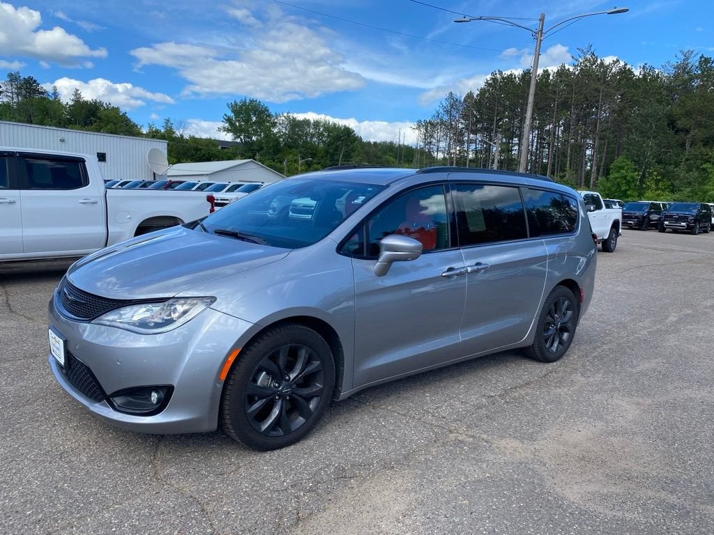 2020 Chrysler Pacifica Red S in Red — front three-quarter view
